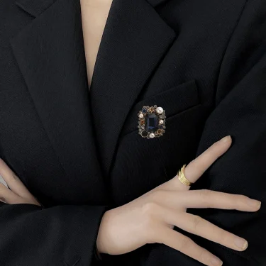 EASYA 2025 New Rhinestone Gemstone Shape Woman Clothes Brooch Classic Wedding Party Dress Crystal Accessories 6