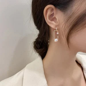2025 New Design Pearl Square Geometric Pin Dangle Earrings for Women Fashion Korean Jewelry Luxury Girls Party Ear Jewelry 2
