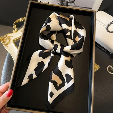 2025 New Leopard Print Square Scarf Women's Imitation Silk Scarf Casual Versatile Decoration Small Neck Scarf 70CMx70CM 4