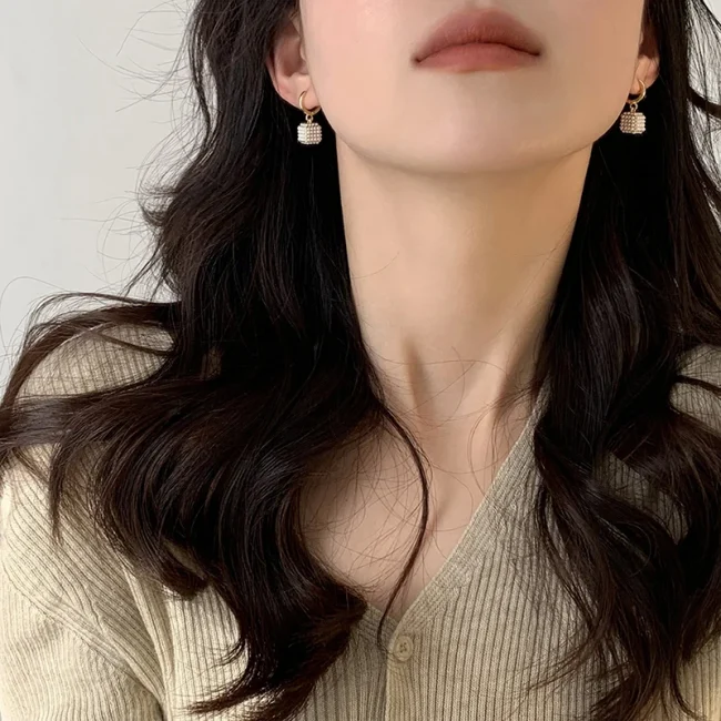 Premium Pearl Stereoscopic Square Pendant Earrings 2025 New Fashion Jewelry For Women‘s Eardrop party Girl’s Luxury Accessories 2
