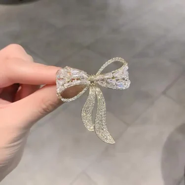 Bow Tie Zircon Rhinestone Brooch Female Simple Personality Fashion Pin Suit Anti-light Corsage 3