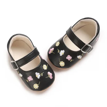 0-18Months New baby girl shoes embroidered party dress, the first non slip rubber sole baby girl crib shoes 3