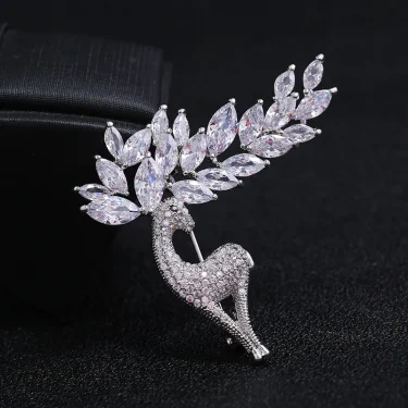 Fashion Full of Rhinestone Sika Deer Brooch Pin for Women Men Gold Plated Silver Color Crystal Animal Christmas Jewelry Gifts 2
