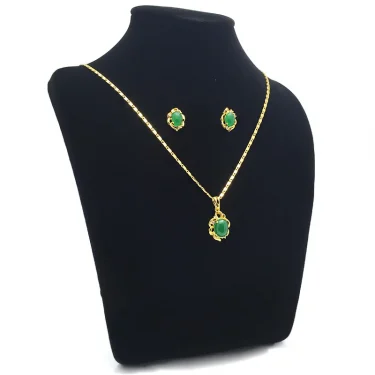 24k Gold Plated Emerald Pendant Necklace Earring Jewelry Set For A Woman's Engagement Gift 5