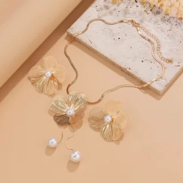 Ingemark Romantic Flower Petal Imitation Pearl Pendant Choker Necklace Stud Earrings Women Trendy Kpop Snake Chain Jewelry Set 6