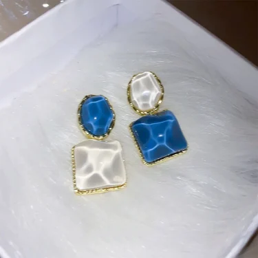 New Fashion Vintage Resin Geometric Drop Earrings for Women Charms Pendant Jewelry Party Gifts 5