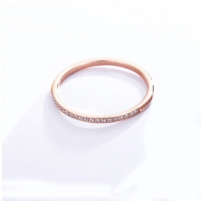 1.5mm Wide Fine workmanship Zircon Ring For Women Top Quality Titanium Steel Gifts for lovers Jewelry Wedding Ring Wholesale 4