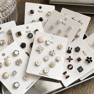 Brooch Pin Set Women\'s Small Brooch Pearl Rhinestones Lapel Pins Sweater Shirt Fixed Clothes Decoration Accessories Gift 1