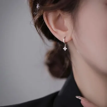 925 Silver Needle Zircon Four Leaf Hoop Earrings for Women Girls Fashion Huggies Party Wedding Jewelry Gift eh190 5
