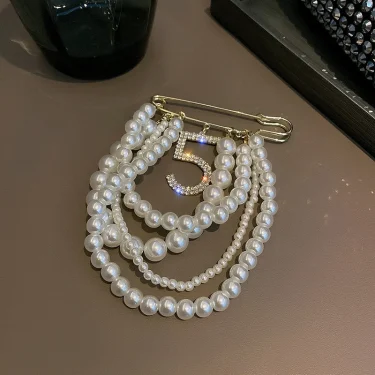 Luxury Fashion Pearl Number 5 Brooches for Women's clothing CC Brooch Gift for Girl Friend Accessories For Jewelry 3