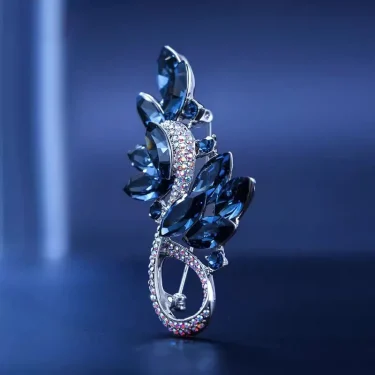 SKEDS Luxury Elegant Women Girls Rhineston Glass Brooches Pins High Quality Exquisite Lady Shining Suit Office Jewelry Corsage 3