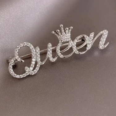 Trendy Queen Letter Inlaid Rhinestone Brooches for Women Simple Elegant Charm Casual Alloy Brooch Pins Dress Wedding Gifts 1