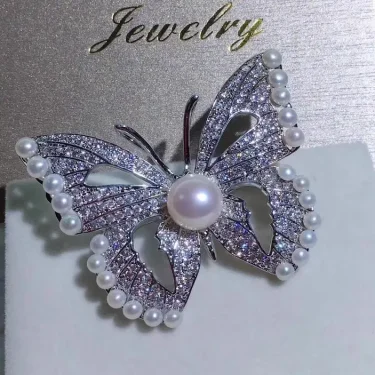 Luxury Rhinestone White Pearl Butterfly Brooches Insect Crystal Pins Fashion Suit Accessory Women's Corsage Outfit Gifts 3