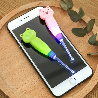 Kids Earpick LED Flashlight Baby Ear Cleaner Wax Removal Tweezer Luminous Cartoon Ear Pick Cleaning Infant Ear Care Tools 4