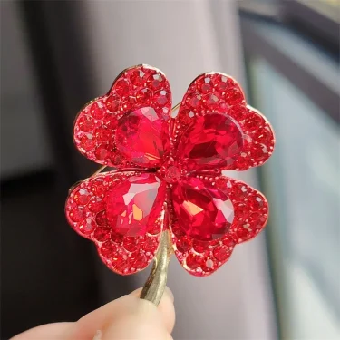 Green Red Crystal Rhinestone Four-Leaf Clover Flower Brooches Lapel Pins Jewelry Clothing Accessories Brooch for Women 2025 3