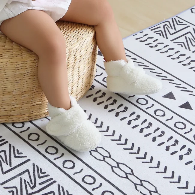 Infant Baby Boy Girl Cozy Fleece Bootie Newborn Stay On Slipper Winter Warm Gripper Non-Slip Crib Shoes 4