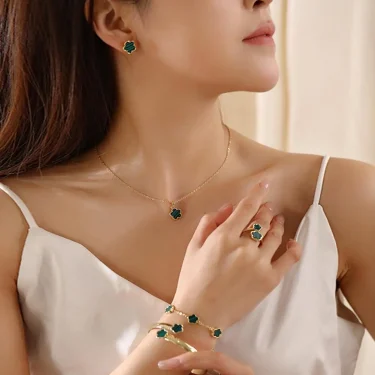 5pcs/set Luxury Quality Jewelry Sets Plum Blossom Plant Five Leaf Flower Women's Earrings Rings Bracelet Necklace Bangles Gift 5