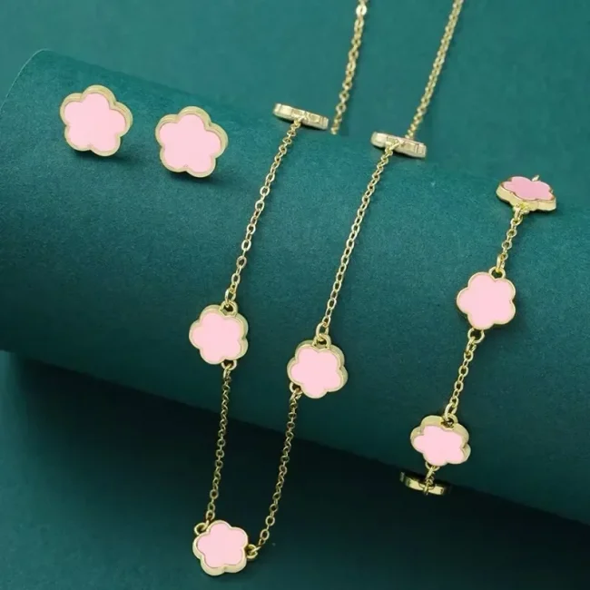 Lucky Five-petal Flower Five-leaf Clover Bracelet Earrings Necklace Three-piece set for woman Stylish Accessories Party Jewelry 6