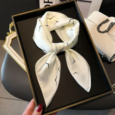 2025 New Fashion Print Square Scarf Women's Imitation Silk Scarf Casual Versatile Decoration Small Neck Scarf 70CMx70CM 2
