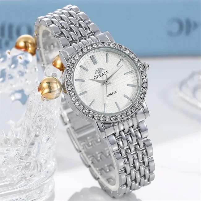 New Luxury Exquisite Women Quartz Watch Business Fashion Casual Round Rhinestone Quartz Watch Gift For Friends Family Relogio 2