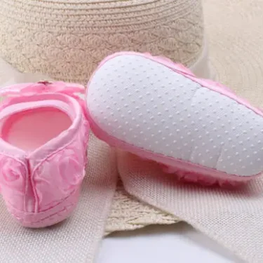 2025 Brand New Newborn Infants Toddler Baby Girl Soft Crib Shoes Moccasin Prewalker Sole Shoes Bow Lovely Cute First Walkers 2