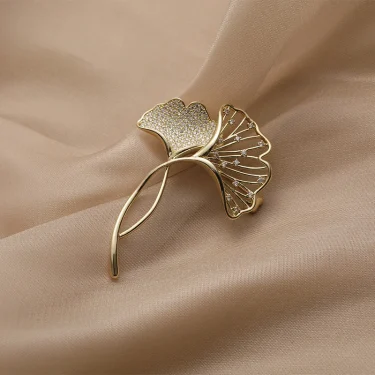 Leaf Brooches For Women Wedding Party Flower Brooches Pin Fashion Bijouterie Broche Femme Bijoux De Luxe Retro Elegant Ginkgo 5