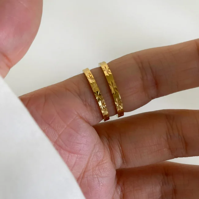 GHIDBK Tarnish Free Stainless Steel 18K Gold Pvd Plated Starburst Textured Rings for Women Fashion Wedding Jewelry Stackable 3