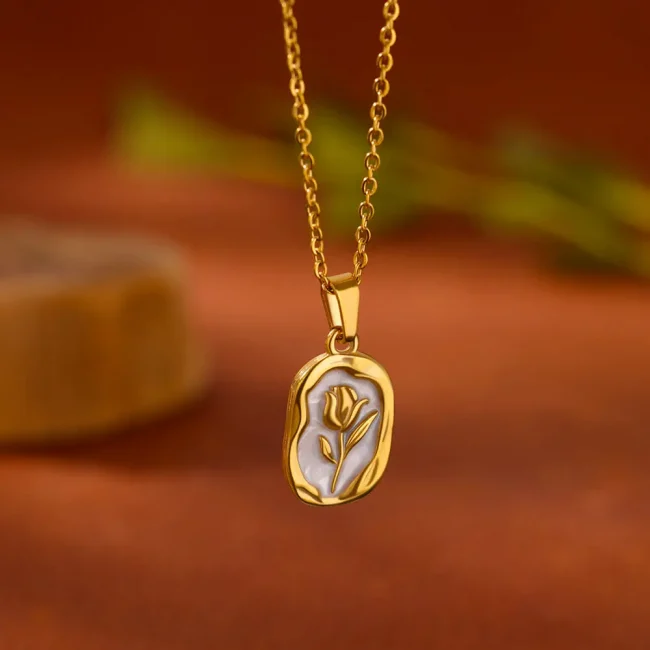 Rose Pendant Necklaces for Women Gold Color Flora Necklace Waterproof Wedding Couple Aesthetic Stainless Steel Jewelry collar 3