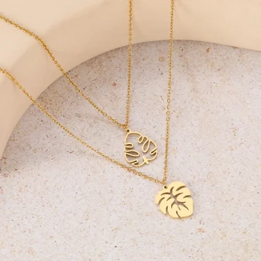 Stainless Steel Necklaces Tropical Plant Classic Big Leaves Pendant Sweater Chain Fashion Necklace For Women Jewelry Friend Gift 2