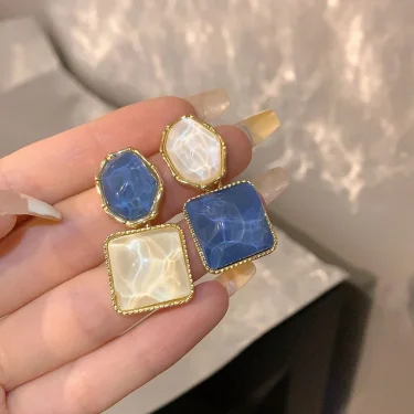New Fashion Vintage Resin Geometric Drop Earrings for Women Charms Pendant Jewelry Party Gifts 1