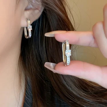 Korean Fashion New Zircon Geometry Earrings for Women Hot Exquisite Statement Earrings Luxury Jewelry Accessories Wholesale 5