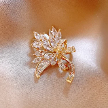 1Pc Exquisite Flower Brooch for Men Women Simple Plant Brooches Pins Jewelry Trendy Accessories Summer Holiday Gifts 2024 4