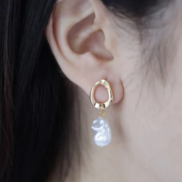 Circle Earrings For Women Vintage Punk Baroque Pearl Earrings Stainless Steel Ear Clip Women Jewelry Imitation Pearl Gift Mujer 3