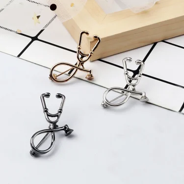 30 Style Medical Enamel Pin Stethoscope Organs Heart Metal Chain Toothbrushes Teeth Knitted Brain Brooch Doctor Nurse Mask Badge 2