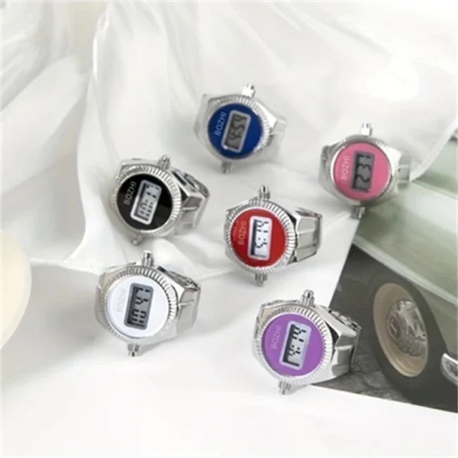 The New Electronic Watch Can See The Time Creative Ring Finger Watch Simple Men And Women Ring Watch 2