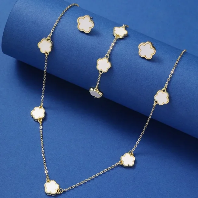 Lucky Five-petal Flower Five-leaf Clover Bracelet Earrings Necklace Three-piece set for woman Stylish Accessories Party Jewelry 3