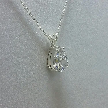 Huitan Luxury Pear Cubic Zirconia Pendant Necklace for Bridal Wedding Engagement Party High-quality Silver Color Fashion Jewelry 2