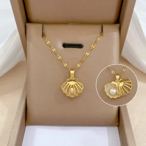 Exquisite French Hollow Shell Pearl Necklace Light Luxury Personality High-end Retro Fashion Versatile Stainless Steel Pendant 1
