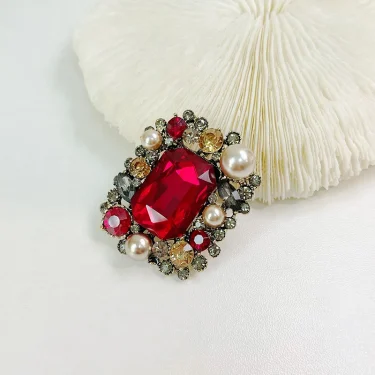 EASYA 2025 New Rhinestone Gemstone Shape Woman Clothes Brooch Classic Wedding Party Dress Crystal Accessories 5