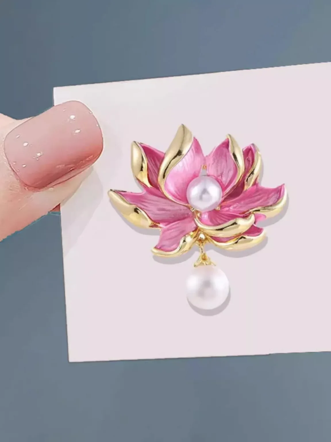 Elegant Lotus Flower Enamel Pins for Women Fashion Gold Plated Bouquet Drop White Pearl Brooches Weddings Clothes Accessories 5