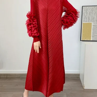 GVUW Women‘s New Pleated Dresses Round Collar Solid Color Appliques Loose Long Sleeve 2025 Spring Female Fashion Clothes 17J0207 5