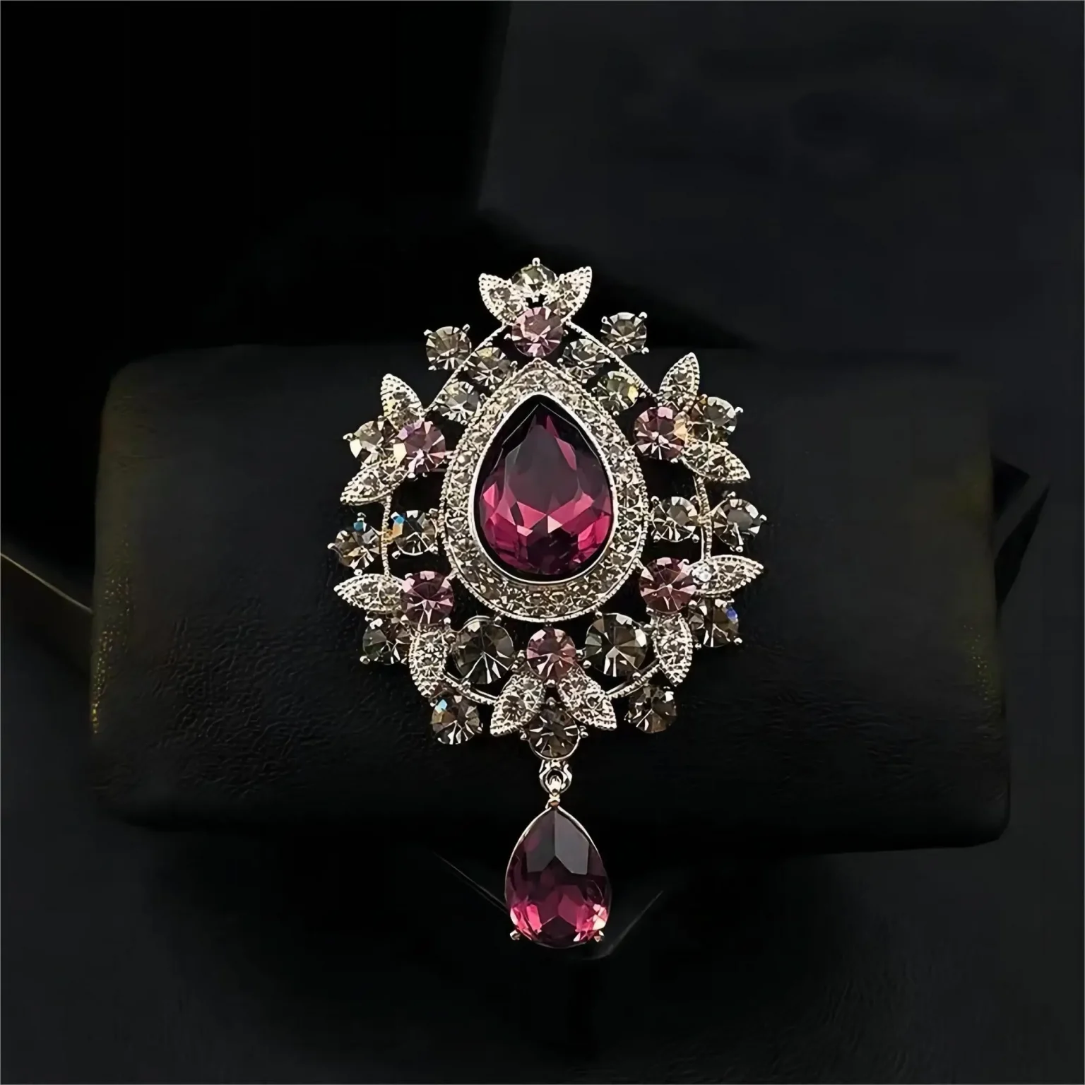 Rhinestone Snowflake Pins for Women Unisex Shiny Glass Flower Brooches Event Party Backpack Decoration Clothes Accessories 1