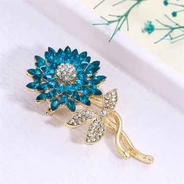 Korean Full Rhinestone Sunflower Brooches for Women Luxury Design Jewelry Party Wedding Gifts Trendy Charm Shiny Brooch Pins 3
