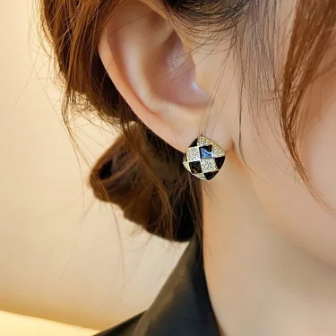French Classic Chessboard Crystal Black Lingge Earring Exquisite Fashion Gold Contrast Color Ear Jewelry Wholesale Girl Gift 6