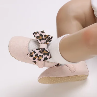 Lovely Leopard Bow Baby Shoes Fashion Princess Shoes Casual Sports Shoes Warm Toddler Soft Sole Anti Slip First Walker 0-18M 6