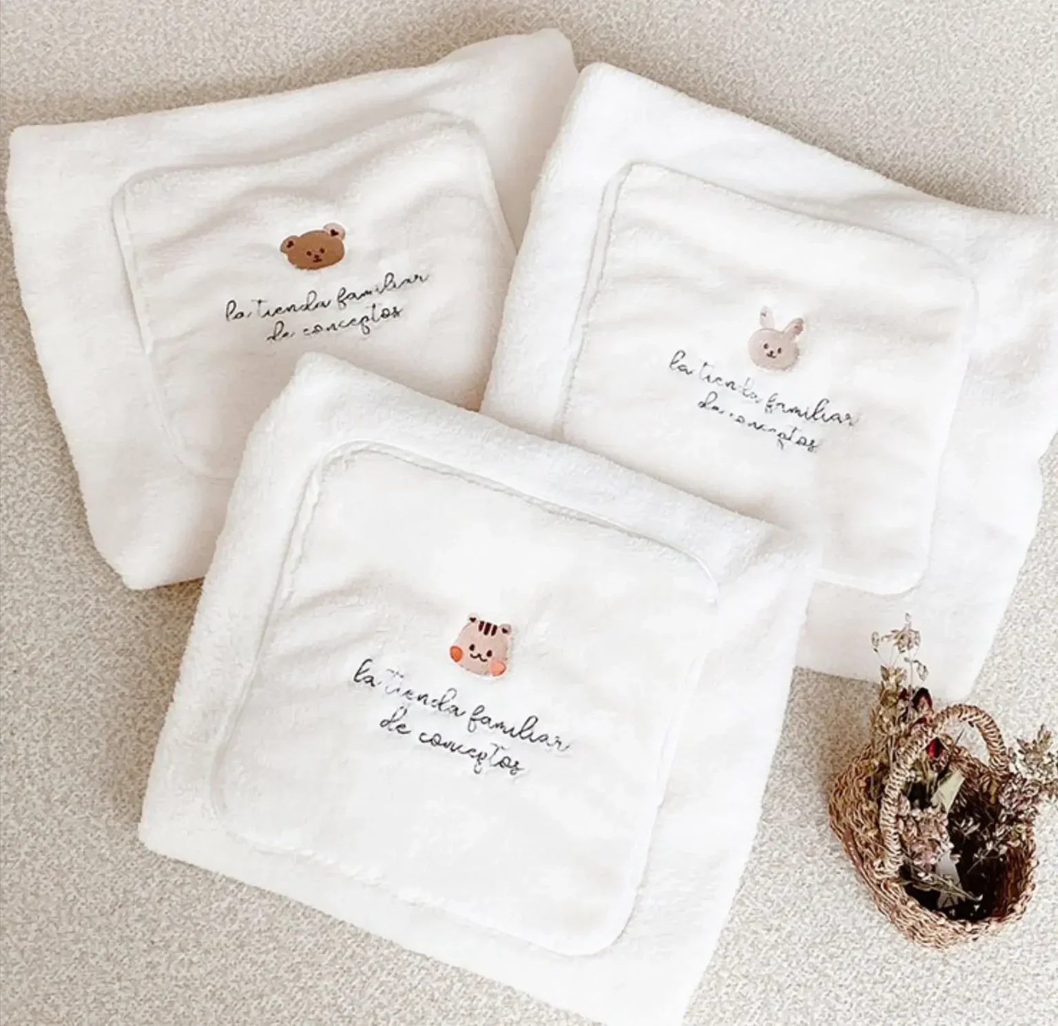 Baby Stroller Windproof Blanket Newborn Swaddle Wrap Coral Fleece Cover Bear Bunny Winter Out Blankets Infant Sleeping Bag Quilt 6