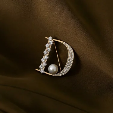Luxury Brooch For Coat Ornament Korean Fashion Crystal Pearls D Type Letter Buckles Shirt Corner Brooches Decoration Jewelry 2