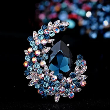 Luxury Elegant Women's Temperament Crystal Moon Brooch Jewelry Accessories Personality Lady Atmosphere Pin Brooch For Women 5