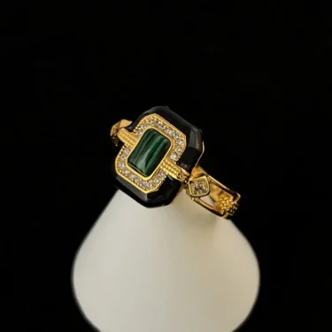 Fashion Jewelry Vintage Temperament Stone Metallic Rings For Women 2024 Trend New Delicate Design Accessories 2