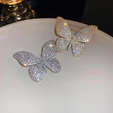 Elegant Temperament Crystal Brooch Pins For Women Shiny Rhinestone Butterfly Corsage Fashion Wedding Party Jewelry Best Gift 1